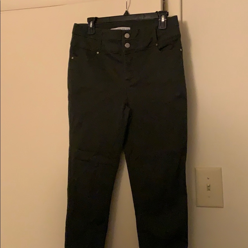 High waisted jeans